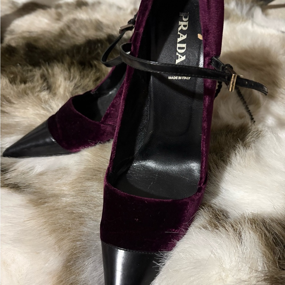 Prada Women's Burgundy and Black Heels